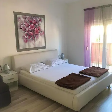 Benic 2 بيت ضيافة *