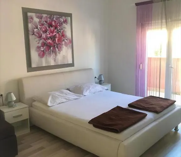 Benic 2 بيت ضيافة *