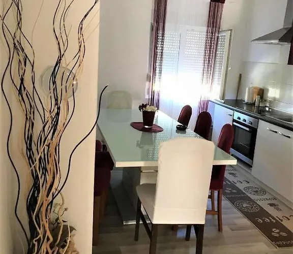 Гостевой дом Benic 2 *