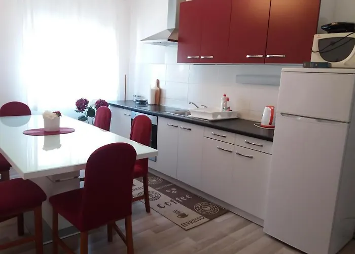 Benic 2 بيت ضيافة زادار