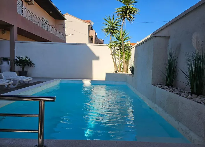 Benic 2 بيت ضيافة زادار